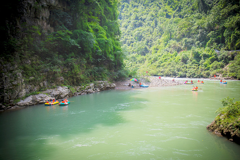 响马河漂流景区